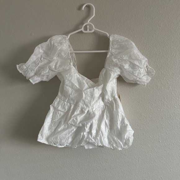 NWT White peplum top Altar’d state - Picture 1 of 4